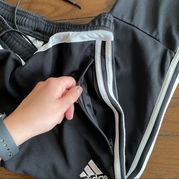 Adidas training pants - Picture 5 of 5